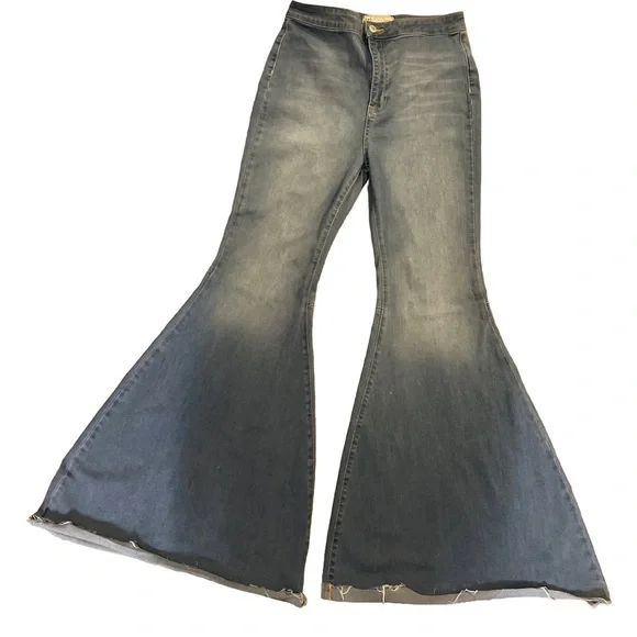 Free People Bell Bottoms Flare Jeans - Picture 1 of 4